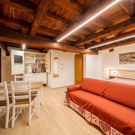 Miki Central Apartement Apartment Aosta